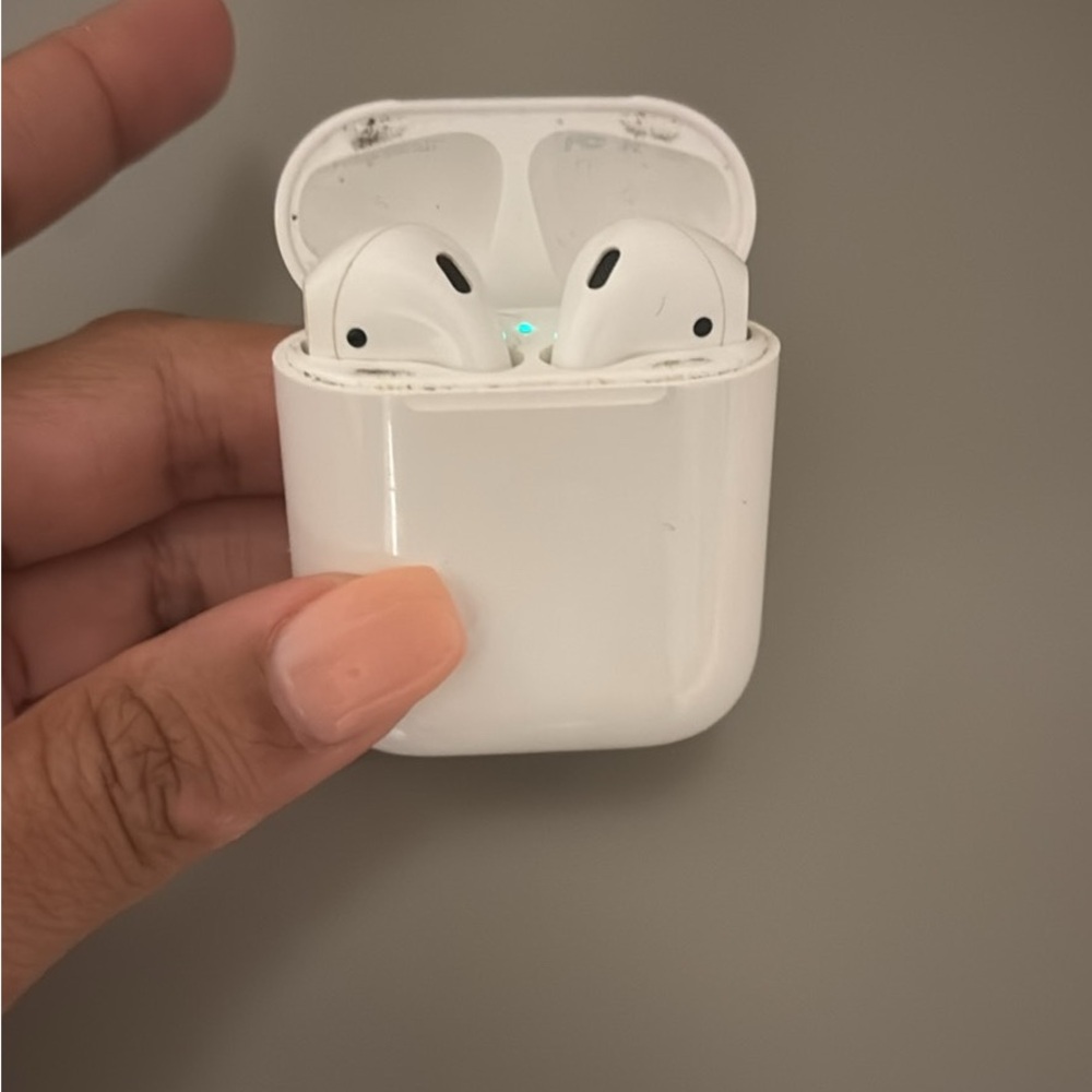 Apple airpods 2nd gen